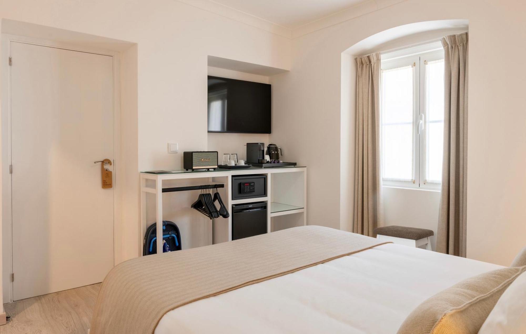 Azinheira Suites Townhouse - Alojamento Turistico (Adults Only) エルヴァス エクステリア 写真