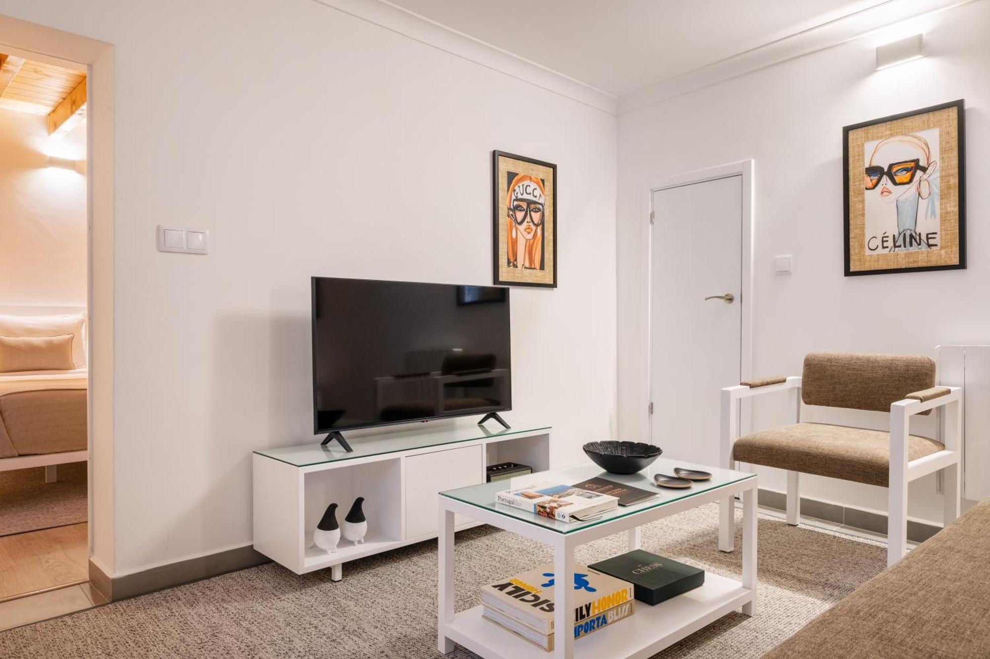 Azinheira Suites Townhouse - Alojamento Turistico (Adults Only) エルヴァス エクステリア 写真