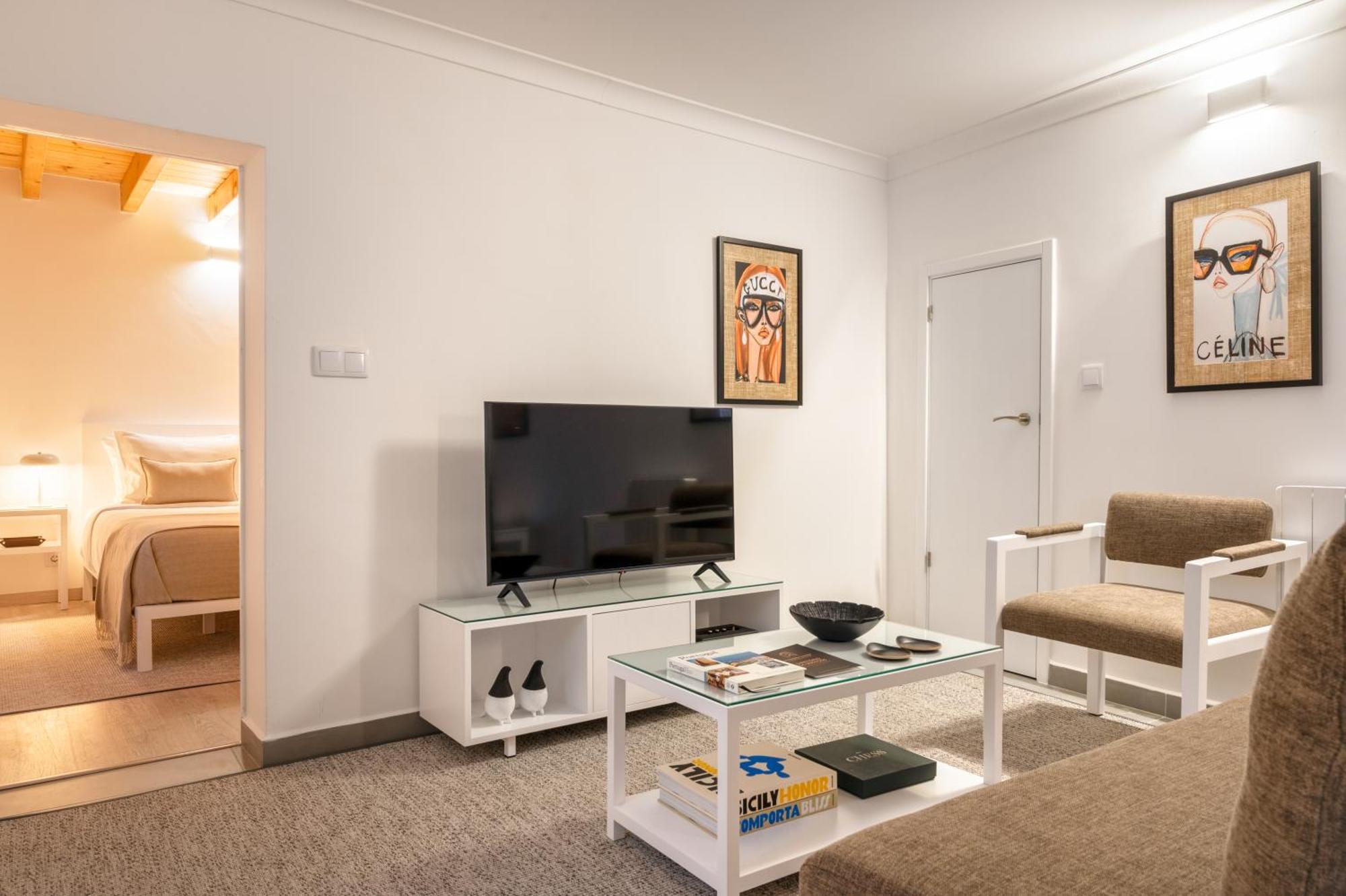 Azinheira Suites Townhouse - Alojamento Turistico (Adults Only) エルヴァス エクステリア 写真