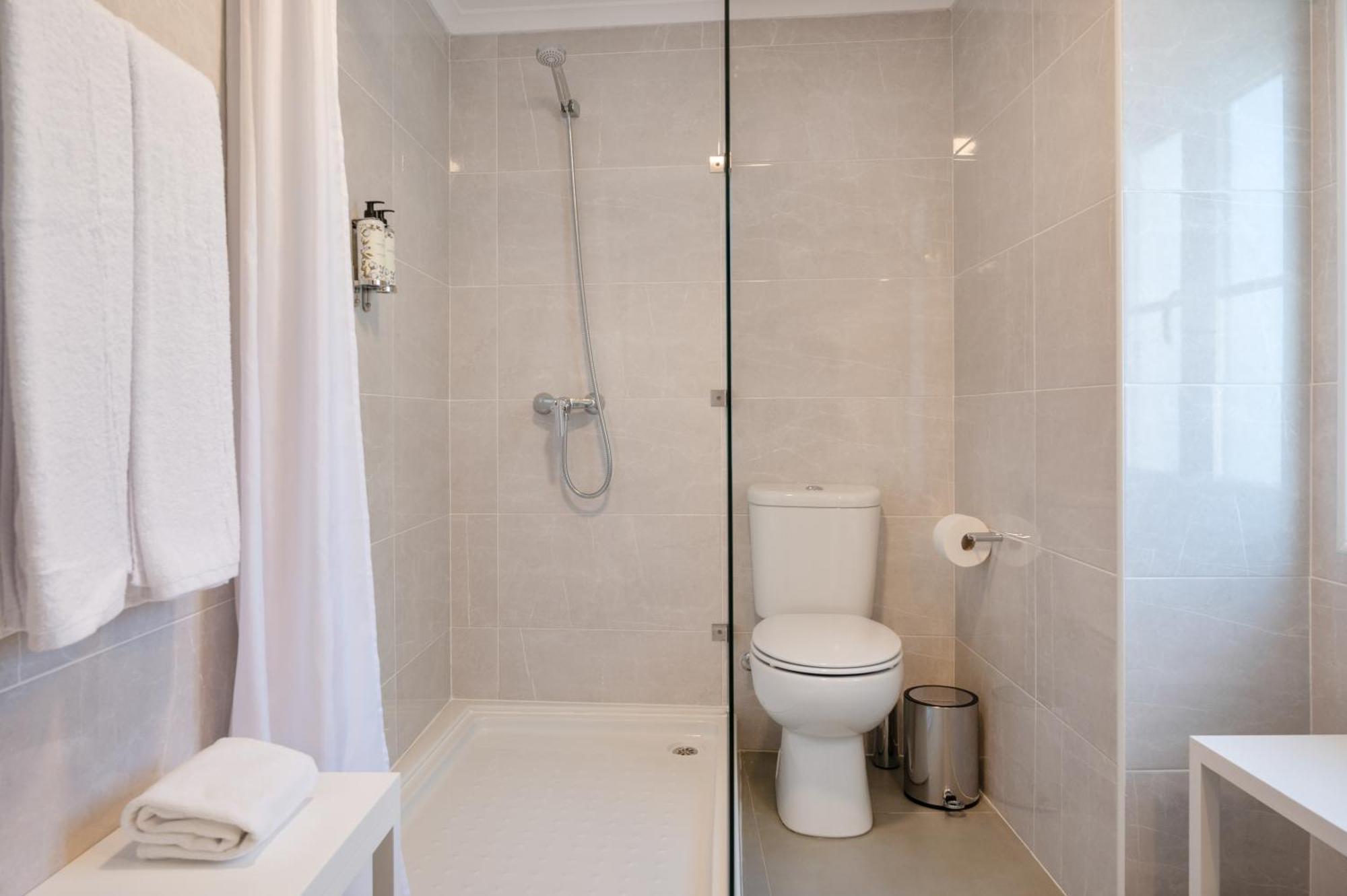 Azinheira Suites Townhouse - Alojamento Turistico (Adults Only) エルヴァス エクステリア 写真